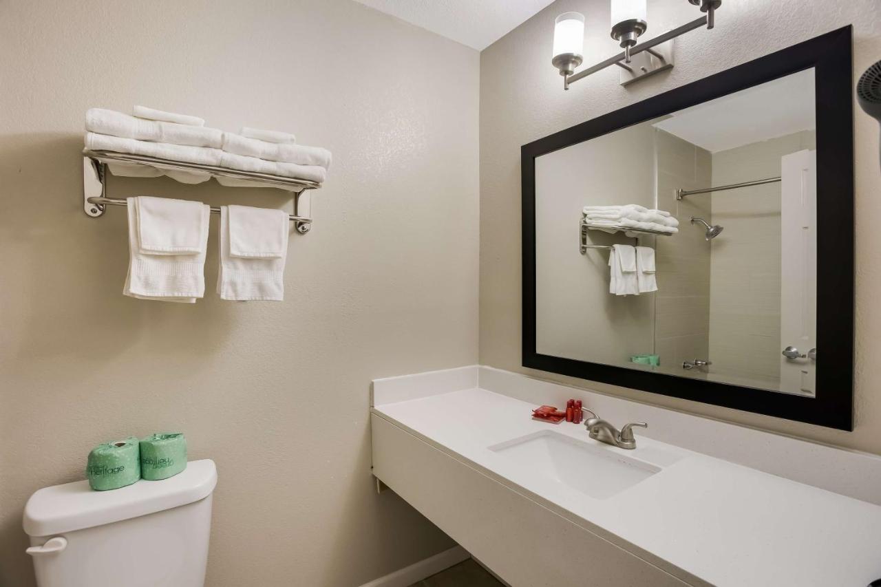 Surestay Hotel By Best Western Higginsville Dış mekan fotoğraf