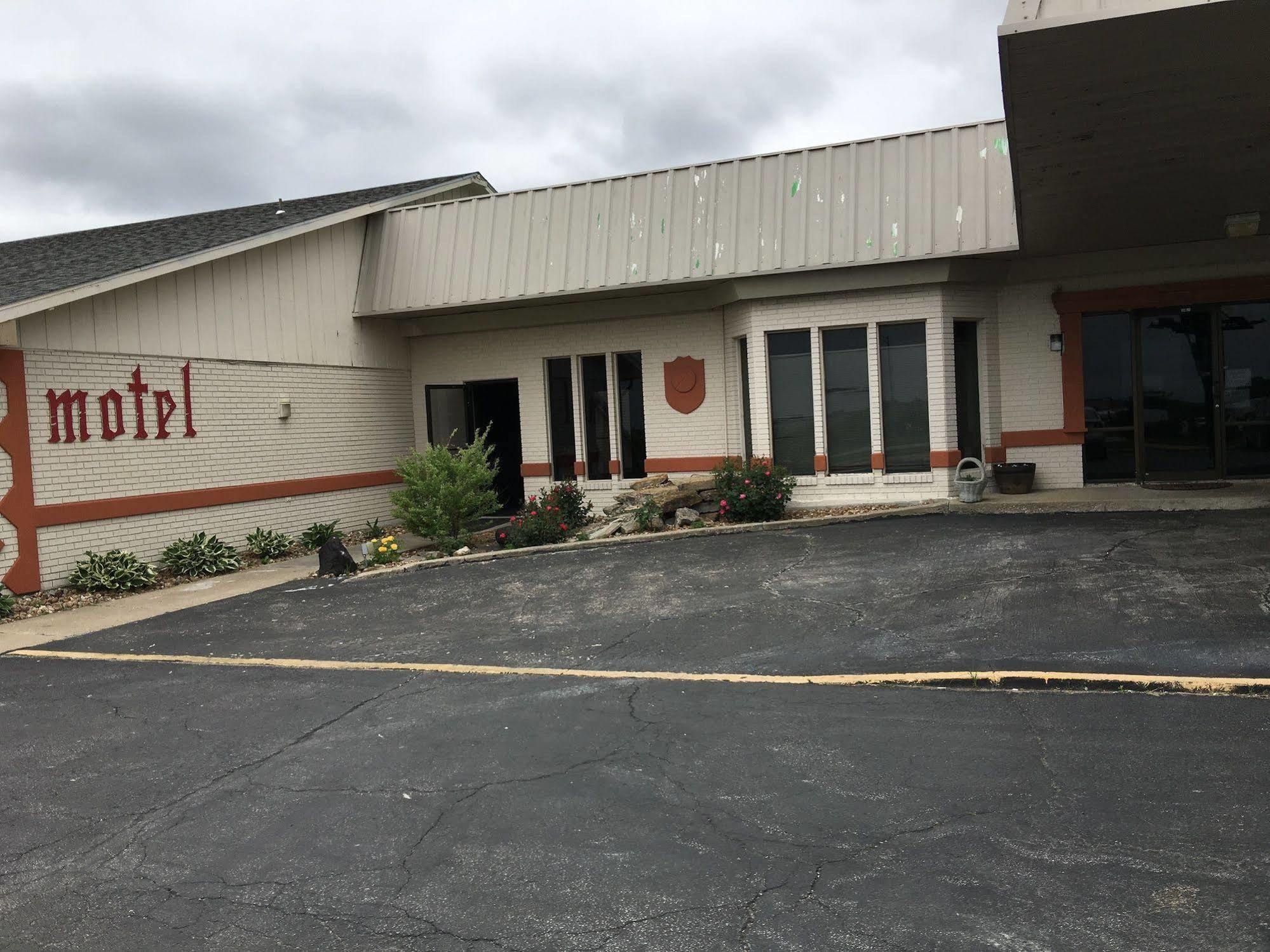 Surestay Hotel By Best Western Higginsville Dış mekan fotoğraf