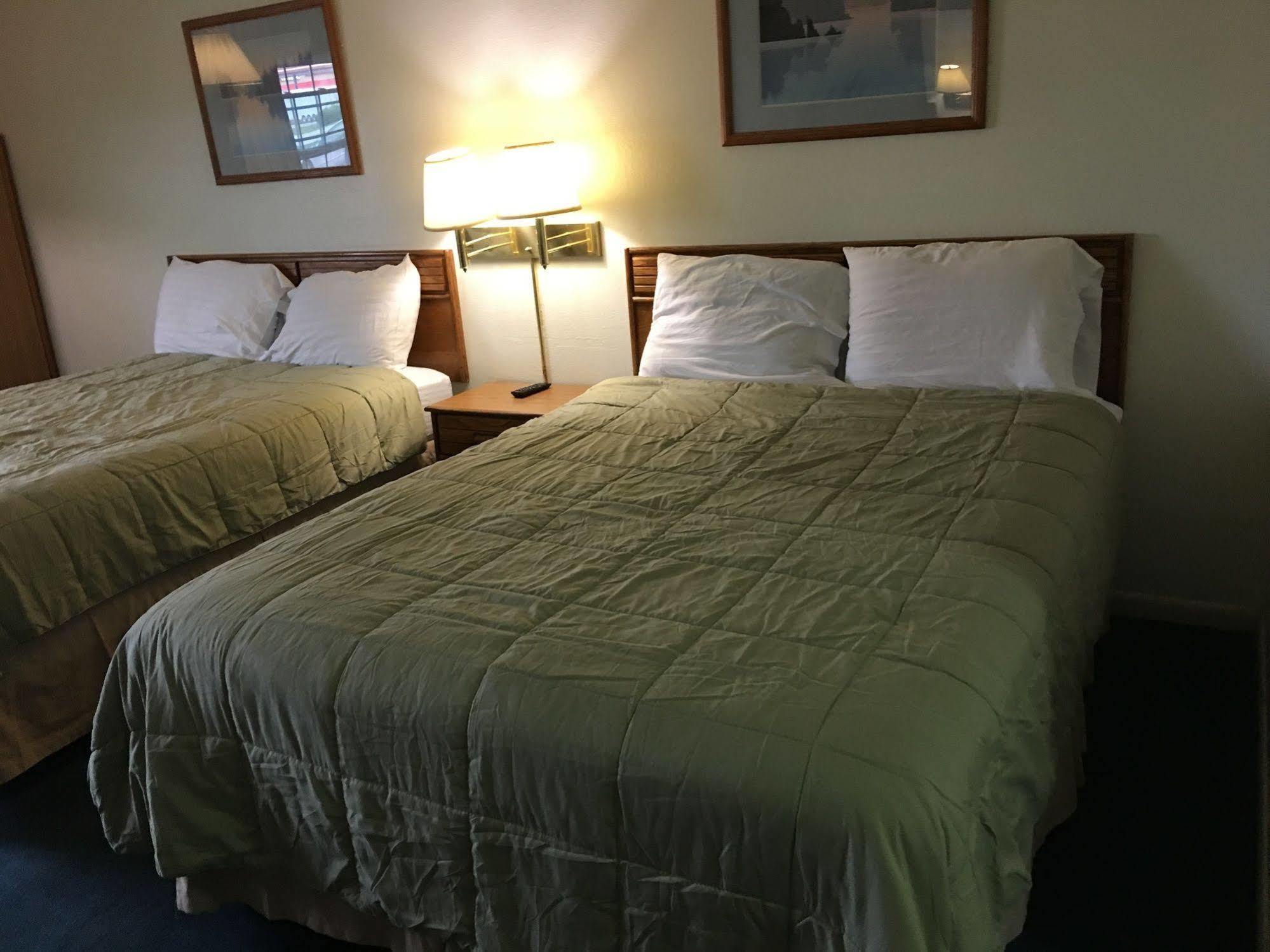 Surestay Hotel By Best Western Higginsville Dış mekan fotoğraf